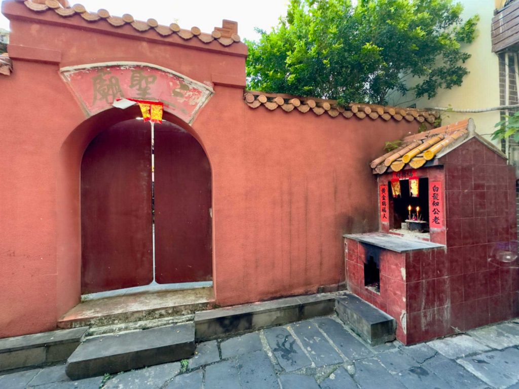 A Stroll Through Haikou's Dashi Lane A Journey into History